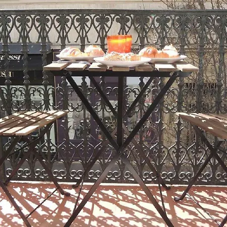 Luxury Family 2br - Prime Location, Walk To & Shopping, Sunny Balcony - Totolulu Hoche * Cannes