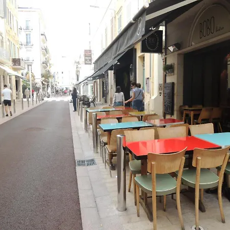 Luxury Family 2br - Prime Location, Walk To & Shopping, Sunny Balcony - Totolulu Hoche *